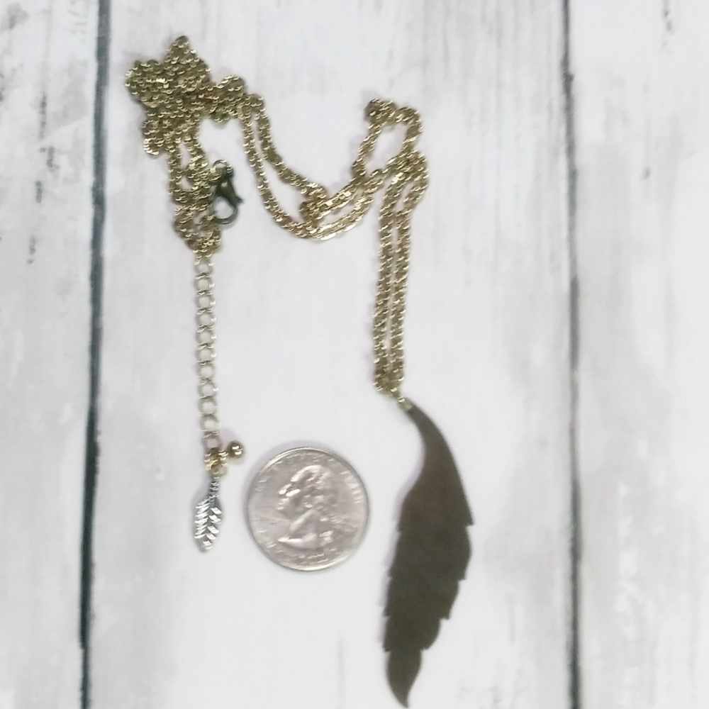Antique look Leaf / Feather Charm Long  Necklace Retro Amulet Talisman Bronze - Picture 3 of 12